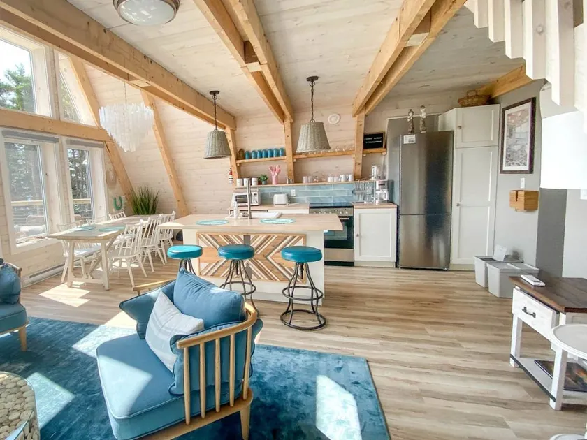 Oceanview A-Frame Cabin with Pool, Sauna & Hot Tub in Sugar Loaf, Canada - Image 1