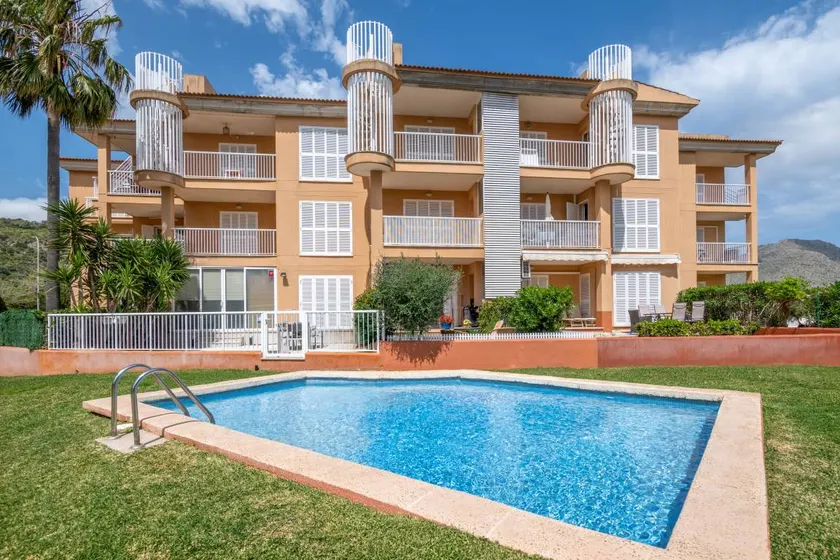 Fully equipped lovely flat with garden, terrace & pool | Mountain view | Next to the beach | Good for workation - Image 1