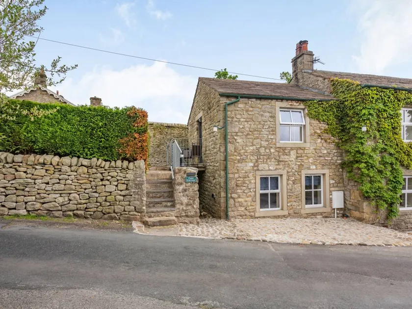 Nice cottage with garden - Image 1