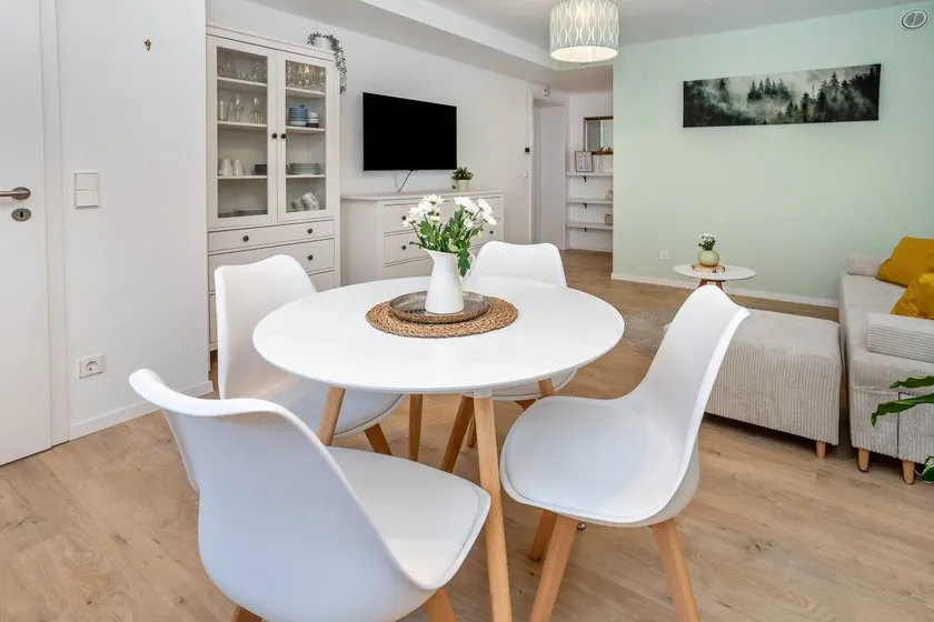 Child-friendly flat with terrace - Image 1