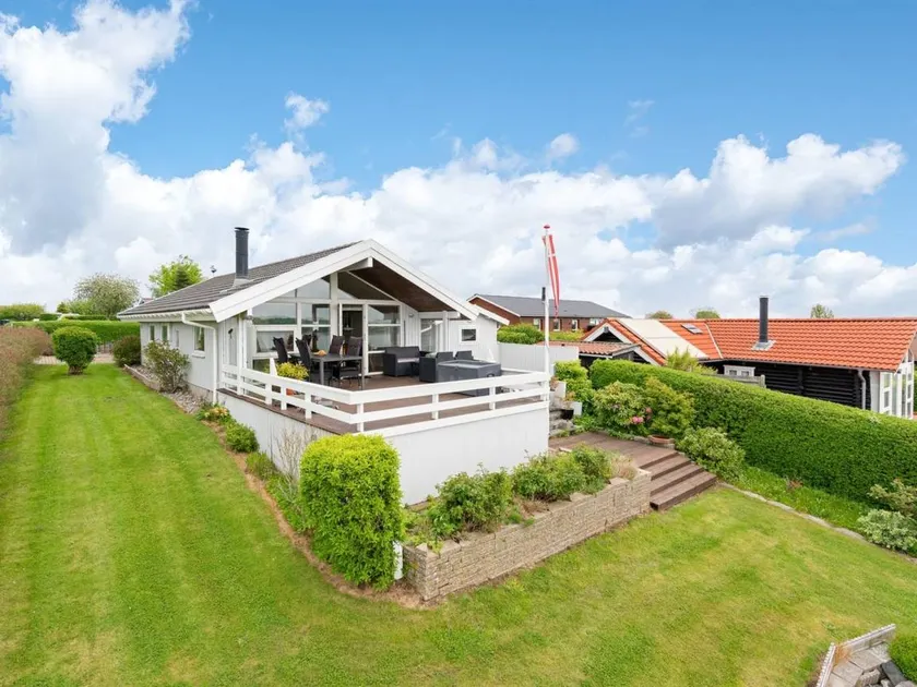 House with terrace & BBQ | Sea view - Image 1