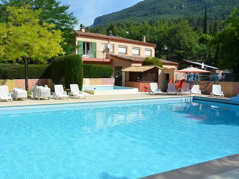 Beautiful mobile home with pool & terrace | Pets allowed - Image 1