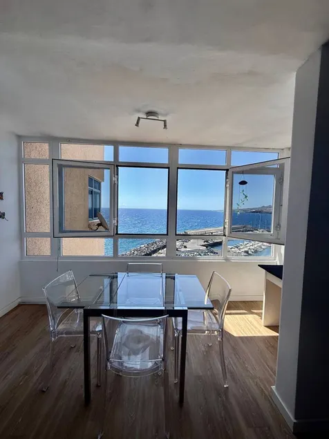 Wonderful holiday apartment | Sea view | Next to the beach | Good for workation - Image 1
