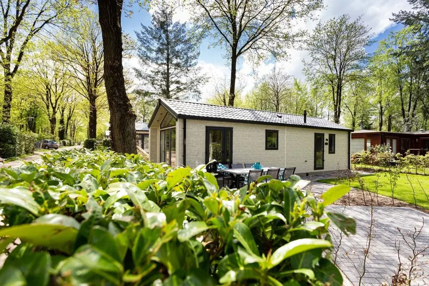 Child-friendly holiday park with terrace, garden & pool - Image 1