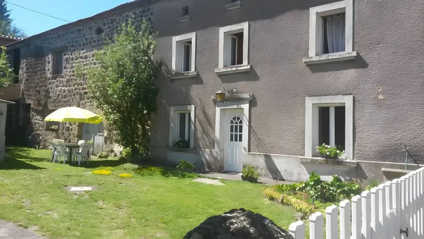 Agréable maison adaptée aux familles avec barbecue et jardin | Vue jardin | Adaptée au travail à distance | Avec animaux acceptés - Image 1