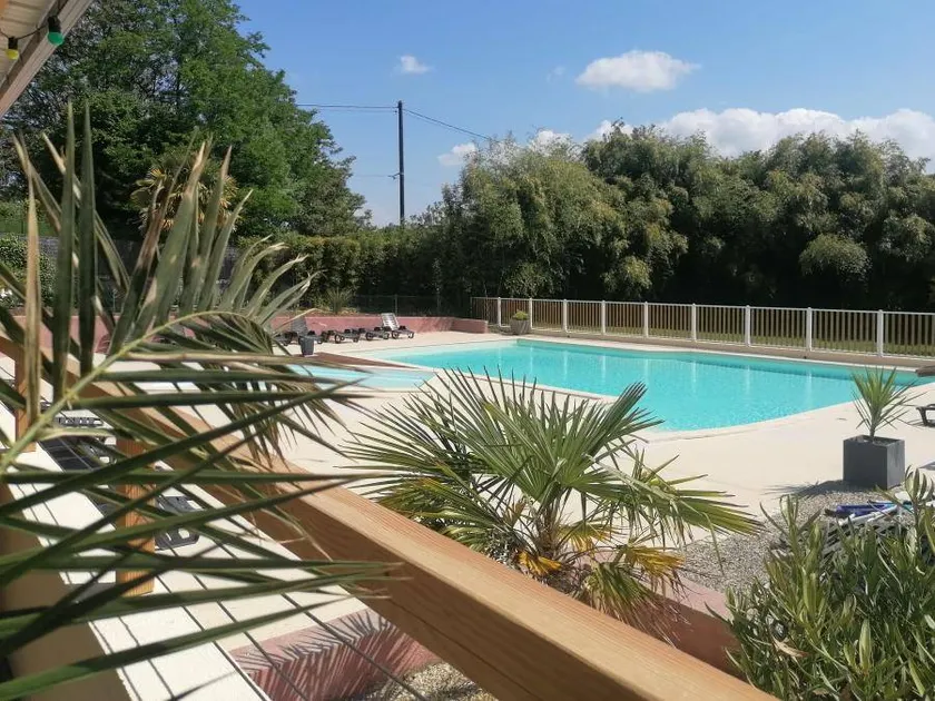 Family-friendly chalet with heated pool | Garden view | Pet-friendly - Image 1