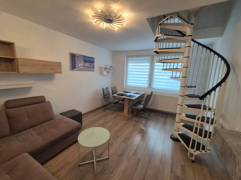 Apartment with 2 bedrooms for 2 persons - Image 1