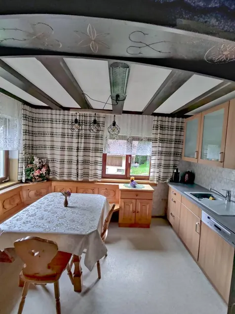 Casa ideal para familias con barbacoa y jardín | Admite mascotas - Image 1