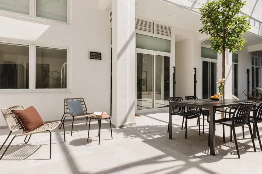 Holiday apartment with terrace - Image 1