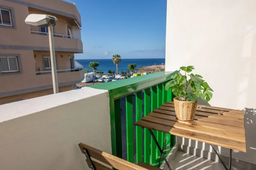 Holiday apartment | Sea view | Next to the beach | Good for workation - Image 1
