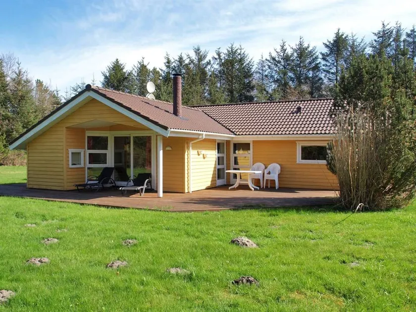 Holiday Home Eljena 600m from the sea by Interhome - Image 1