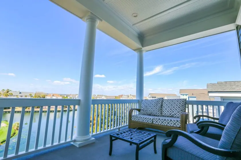Gigi's Beach House - Image 1