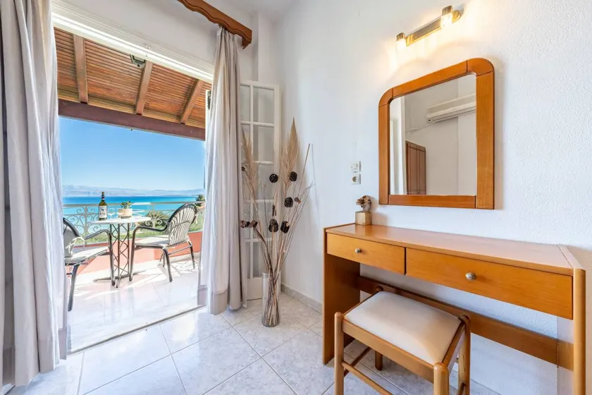 Studio Apartment '8' with Sea View, Wi-Fi and Air Conditioning - Image 1