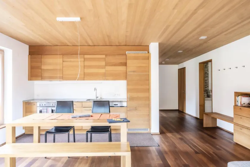 Magnifico appartamento adatto alle famiglie con giardino, sauna e idromassaggio | Ideale per lavorare da remoto - Image 1