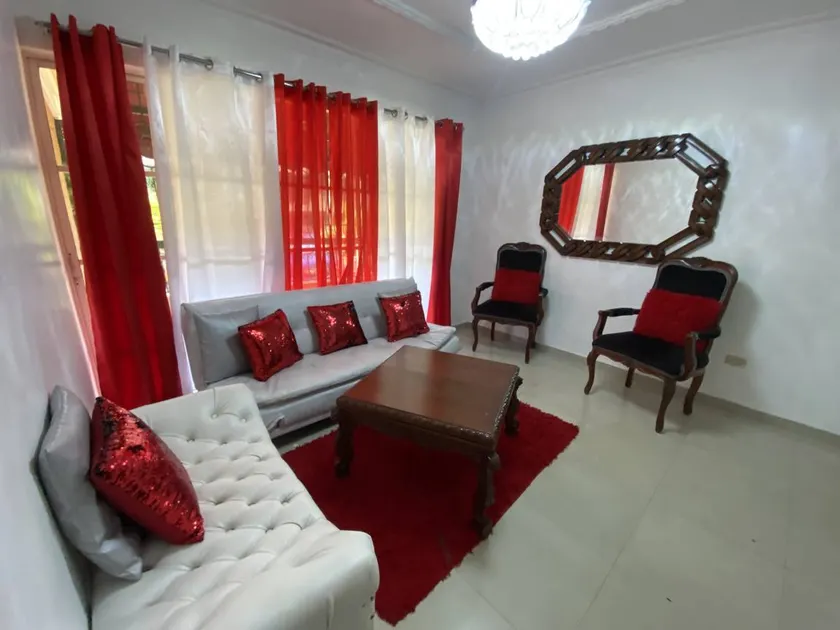 Flat | Garden view - Image 1