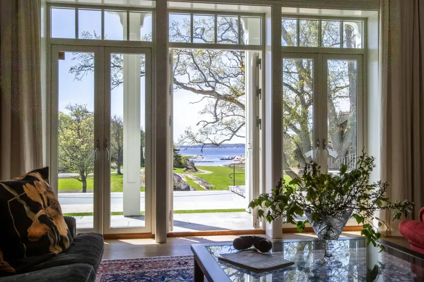 House with terrace, private pool & garden | Water view - Image 1