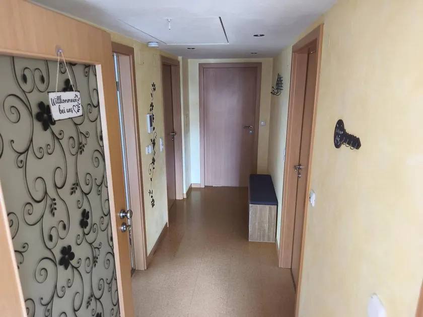 Family-oriented flat with pool | Pets allowed - Image 1