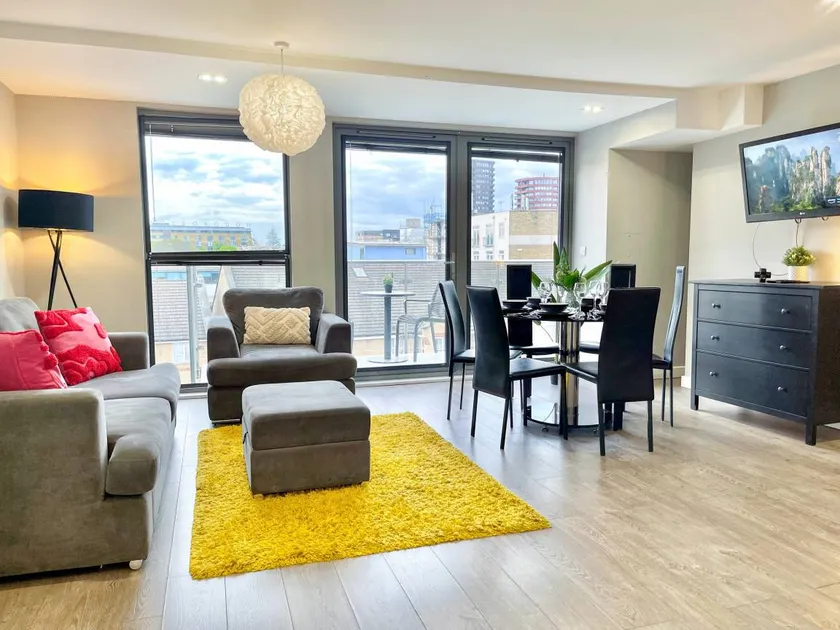 Fully equipped lovely aparthotel with terrace | Perfect for remote work - Image 1