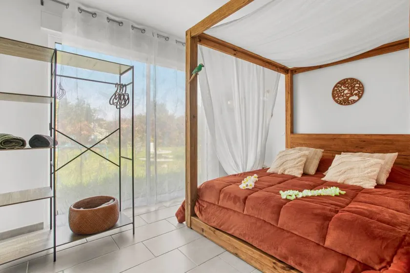 Holiday Home "Le Second Paradis" with Wi-Fi and Air Conditioning - Image 1