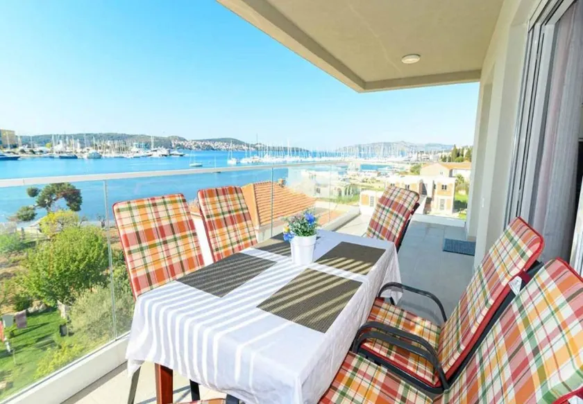 Apartment with BBQ & terrace | Sea view - Image 1