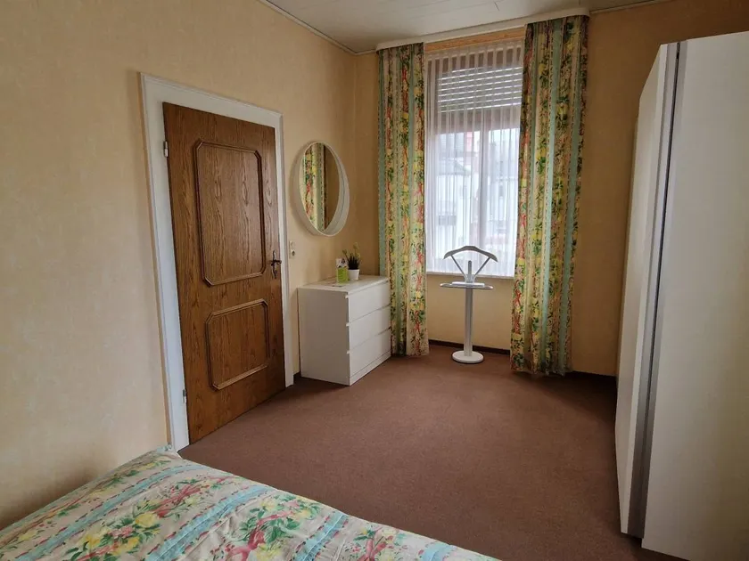 Family-oriented nice flat with garden - Image 1