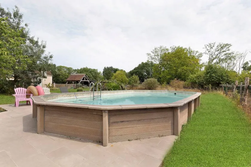 Voll ausgestattetes Ferienhaus mit Garten, beheiztem Pool und Grill | Gartenblick - Image 1