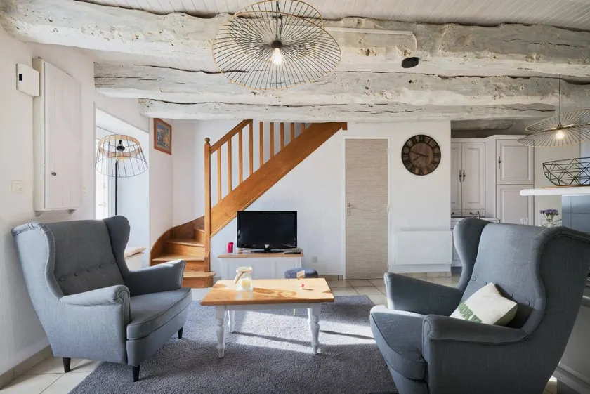 Child-friendly cottage with terrace, BBQ & garden | Garden view | Dogs allowed - Image 1