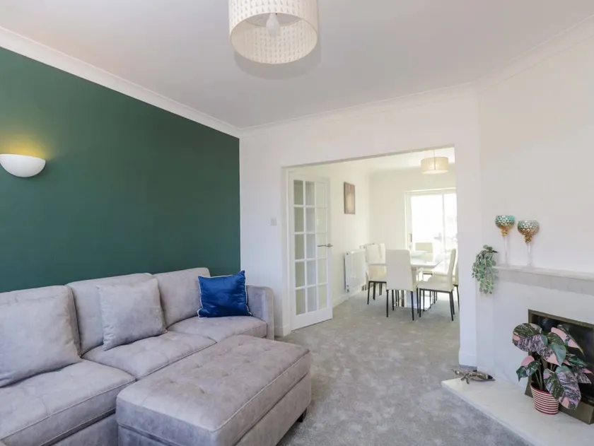 Family-oriented cottage with garden | Pets are welcome - Image 1