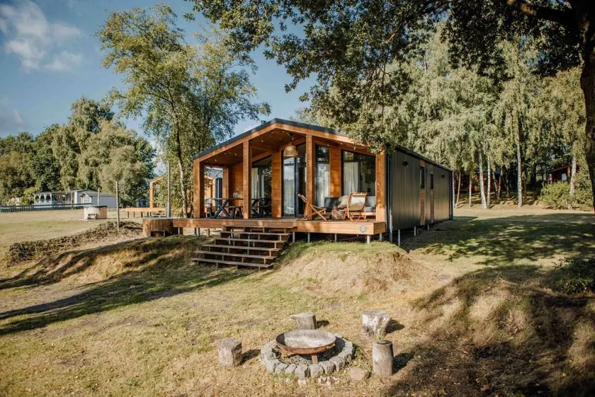 Detached Chalet Near the Netherlands Border With a Lake View - Image 1
