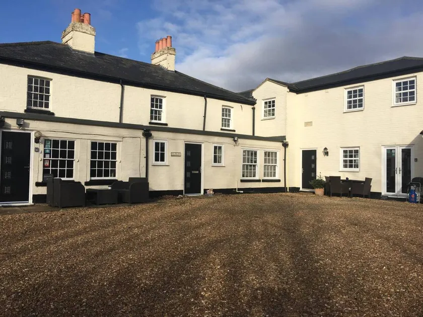 House with garden & barbecue | Garden view - Image 1