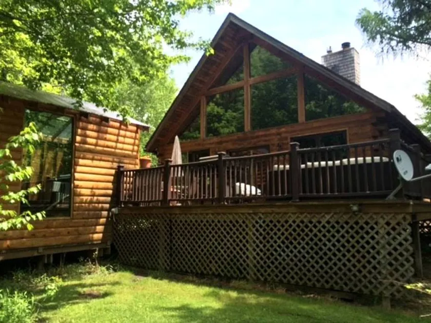 Secluded Cabin Rental near Letchworth State Park in Buffalo, Arcade, New York - Image 1