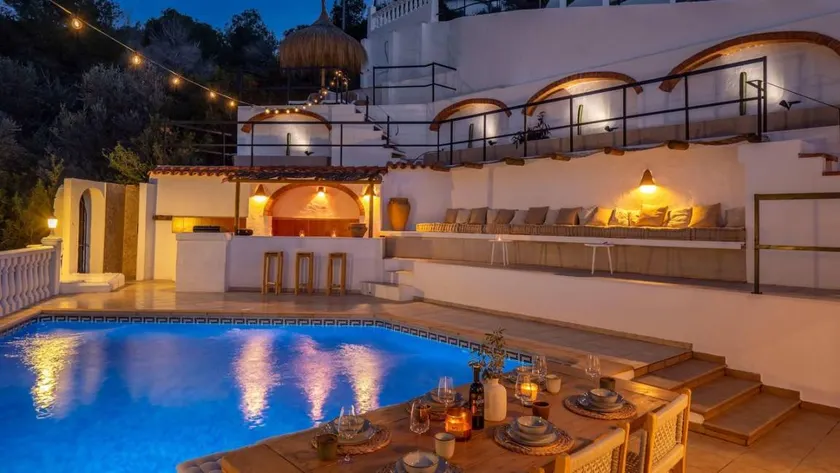 House with garden, private pool & terrace - Image 1