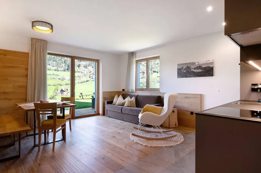 Holiday Apartment 'Baumannhof Apartment Tera' with Mountain View, Shared Terrace and Wi-Fi - Image 1