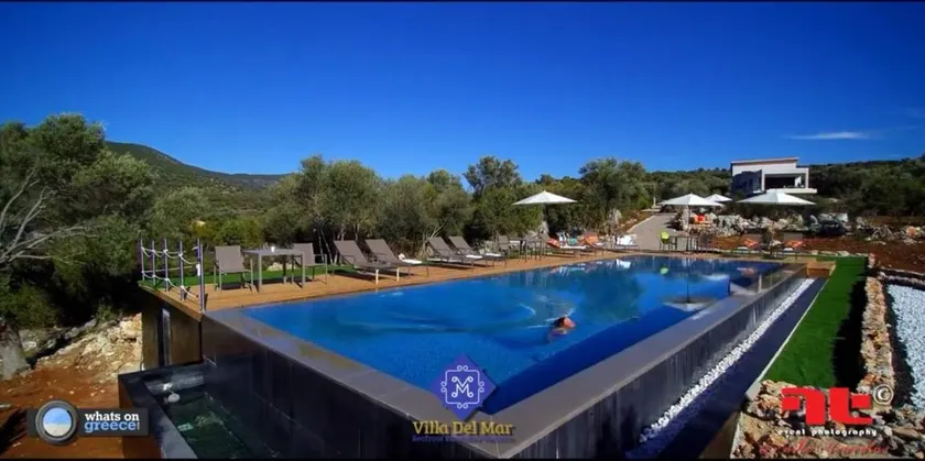 Studio Del Mar - Serene Waterfront Studio in Greece - Image 1