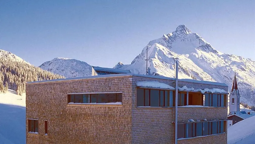 Apartment with sauna & terrace - Image 1