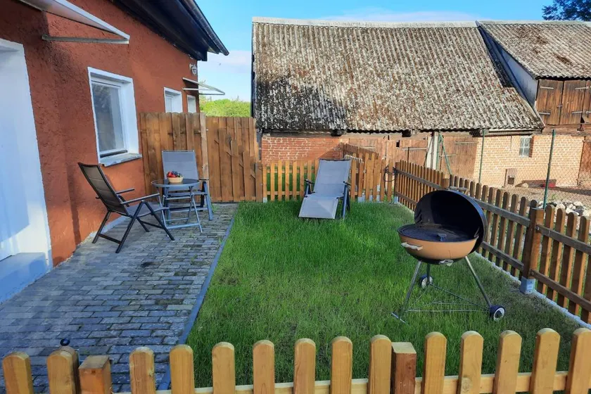 Holiday apartment with terrace, garden & BBQ | Pet-friendly - Image 1