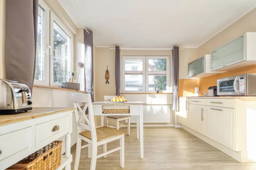Appartamento con griglia, terrazza e giardino - Image 1