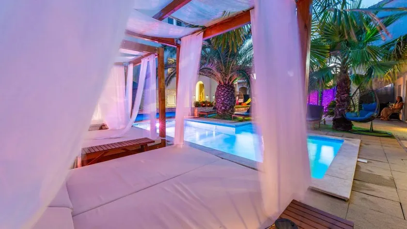 Agréable appartement de vacances avec jacuzzi, sauna et piscine | Vue mer - Image 1