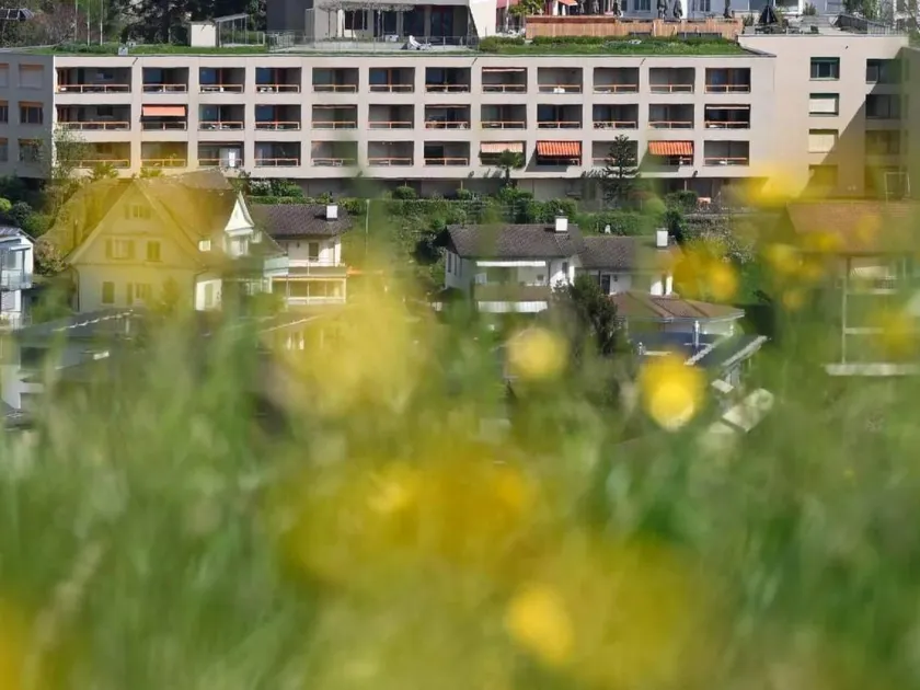 Holiday apartment with sauna & pool - Image 1