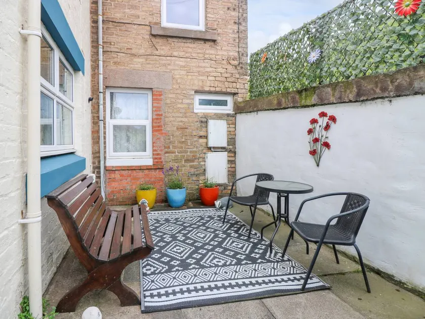 Family-oriented cottage with garden | Beach view | Next to the beach | Dogs allowed - Image 1