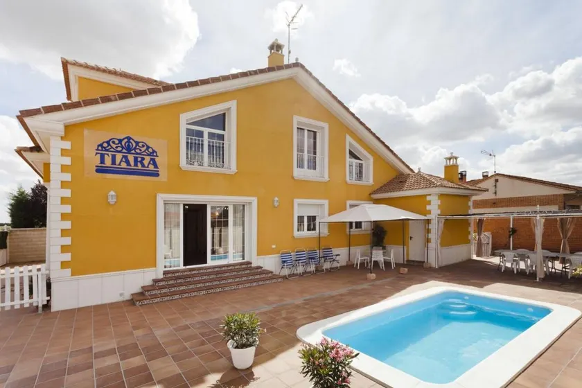 Casa accogliente e familiare con barbecue, piscina e terrazza | Vista sul giardino | Ideale per il telelavoro | Sono ammessi animali domestici - Image 1