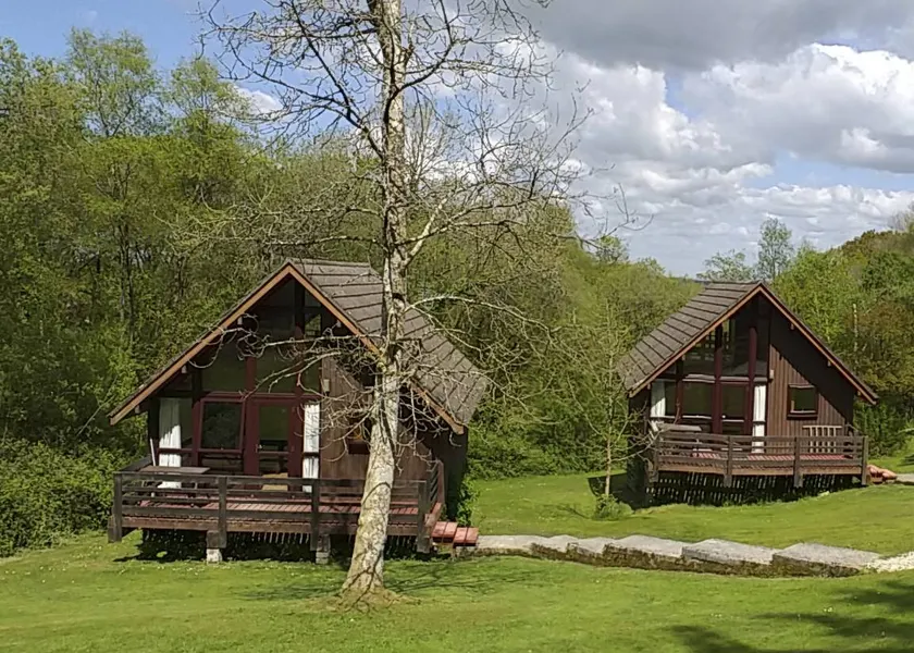 Chalet with 2 rooms for 4 persons - Image 1