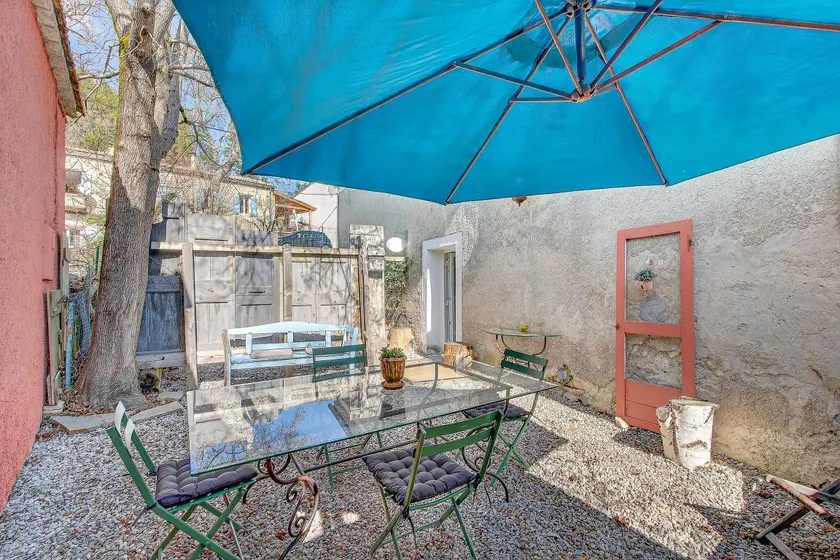 Holiday home with terrace & garden | Mountain view - Image 1