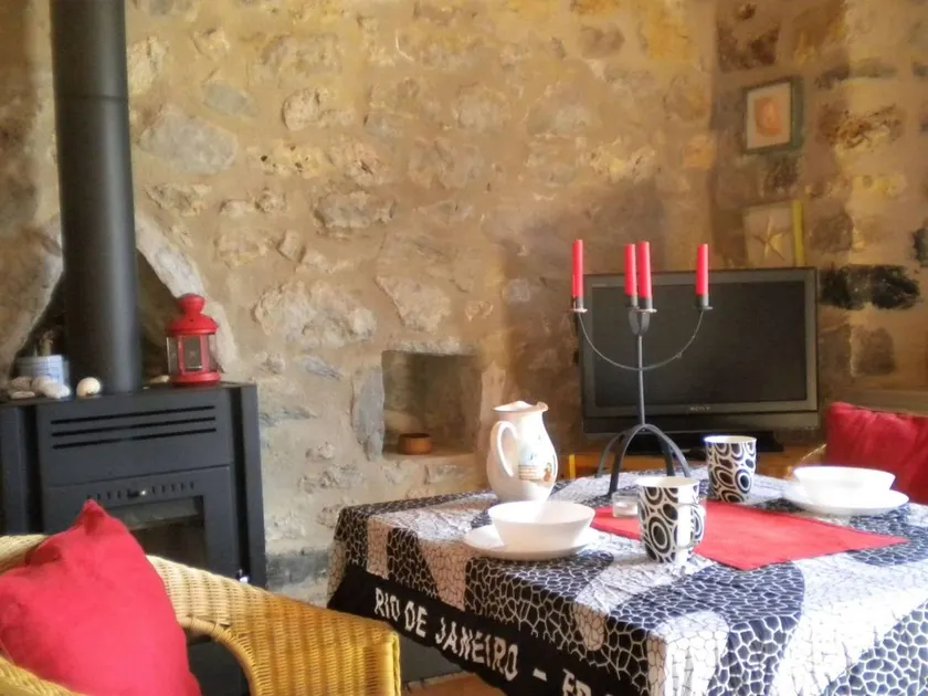 Romantic Stonehouse with 1 bedrooms and 1 bathrooms - Image 1