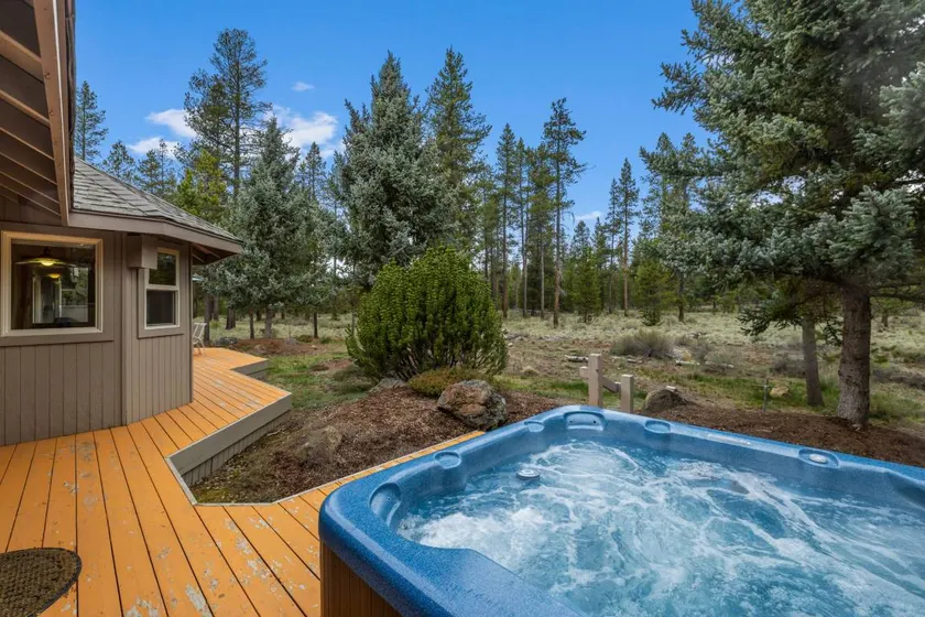 Maury Mountain Lodge - Image 1