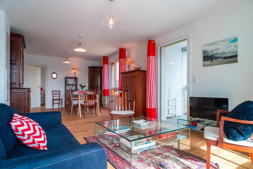 Family-friendly holiday apartment with garden & terrace - Image 1