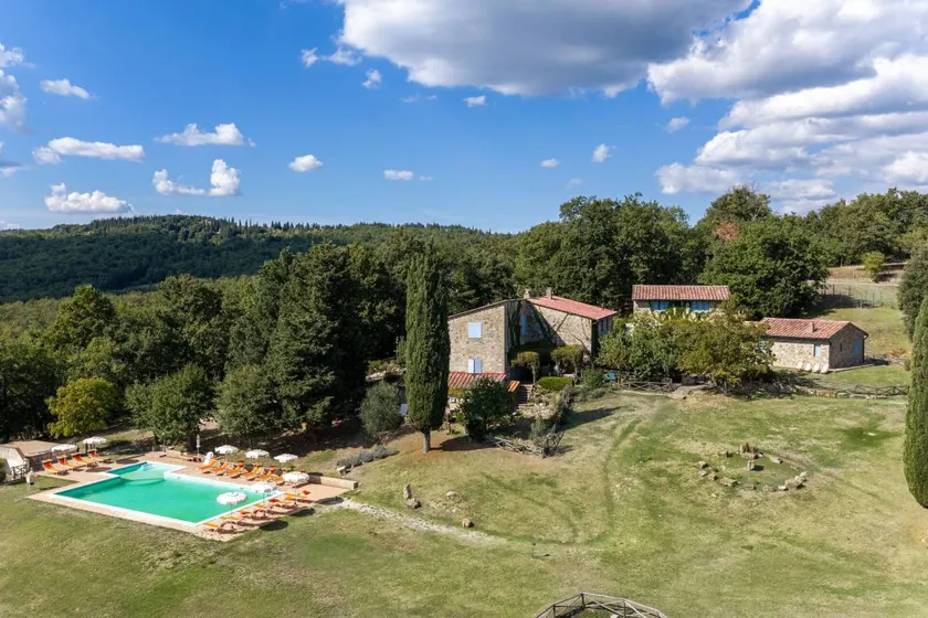 Fantastico alloggio totalmente attrezzato con terrazza, piscina e giardino | Vista panoramica - Image 1