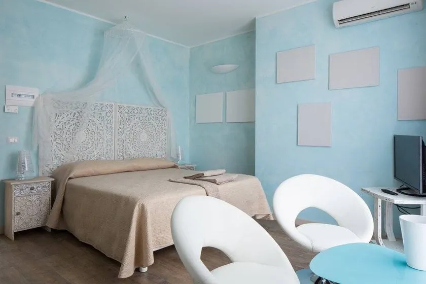 L'Adagio - Agriturismo e Relax con SPA nel borgo medioevale di Badalucco: Camera Aria - Pace e benessere - Image 1