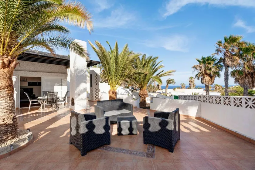 Beautiful 'Villa Duque Poris' with Sea View, Pool, Garden & Wi-Fi - Image 1
