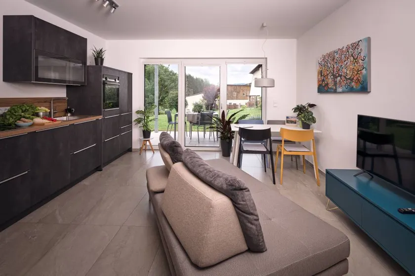 Flat with BBQ, terrace & garden | Garden view - Image 1